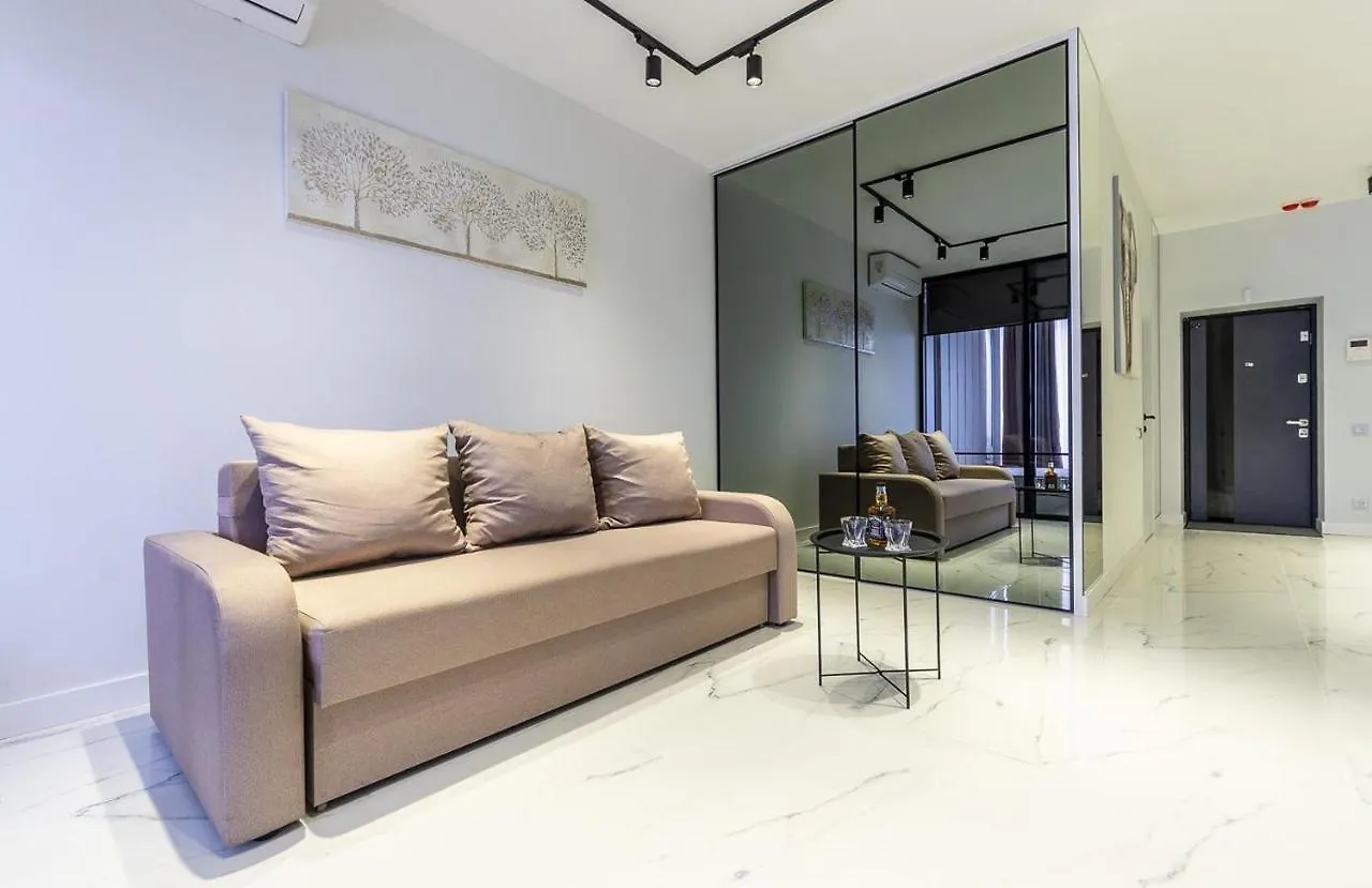 Апартаменты Fashionable Apartments. Smartplaza Metro Minskaya. Obolon Киев